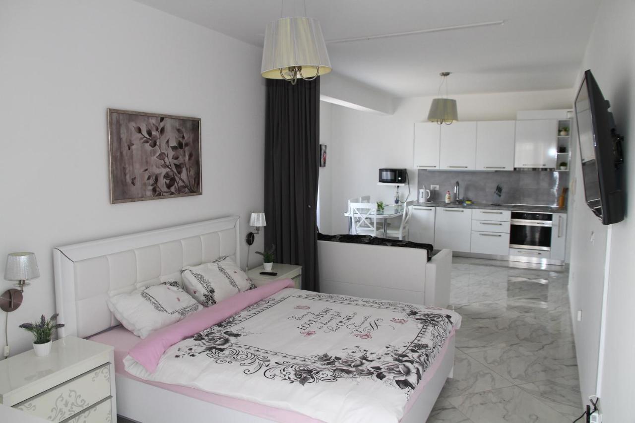 Bella Costa Apartment Dobra Voda Exterior photo